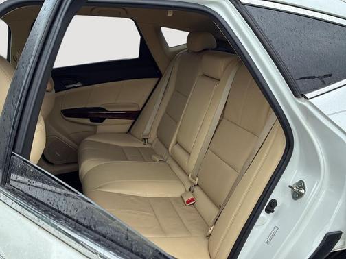 White Diamond Pearl 2012 Honda Crosstour EX-L
