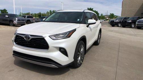 2021 Toyota Highlander Platinum