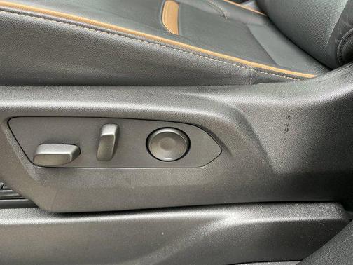 2024 GMC Yukon 4WD AT4