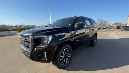 2024 GMC Yukon 4WD AT4