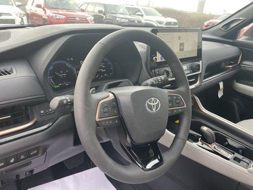 2026 Toyota Grand Highlander Hybrid Platinum MAX