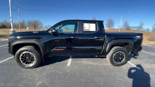 2024 Toyota Tacoma Hybrid TRD Off Road