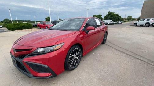 2022 Toyota Camry SE
