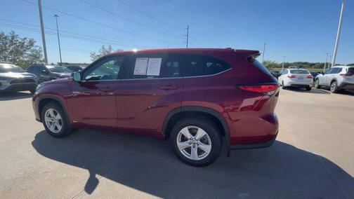 2021 Toyota Highlander Hybrid LE