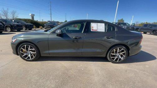 2019 Volvo S60 T6 Momentum