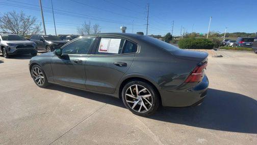 2019 Volvo S60 T6 Momentum