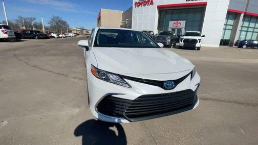 2024 Toyota Camry Hybrid XLE
