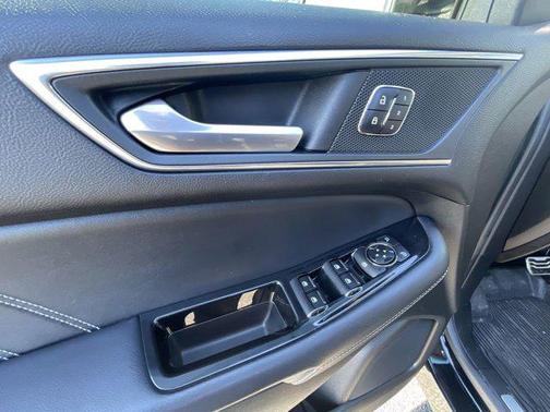 2018 Ford Edge Sport