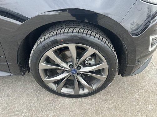 2018 Ford Edge Sport