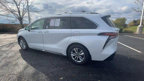 2025 Toyota Sienna Limited