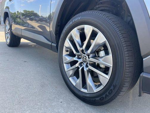 2022 Toyota RAV4 Limited