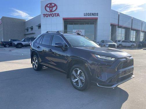 2025 Toyota RAV4 Plug-In Hybrid SE