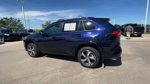 2025 Toyota RAV4 Hybrid SE