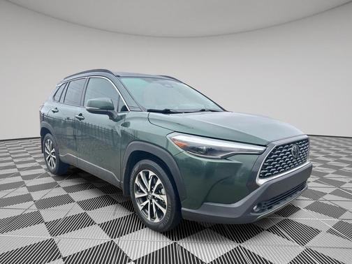2023 Toyota Corolla Cross XLE
