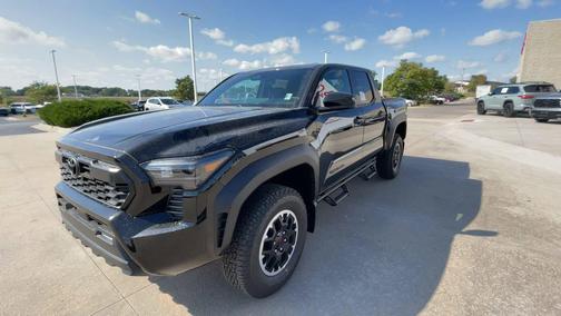 2025 Toyota Tacoma TRD Off Road
