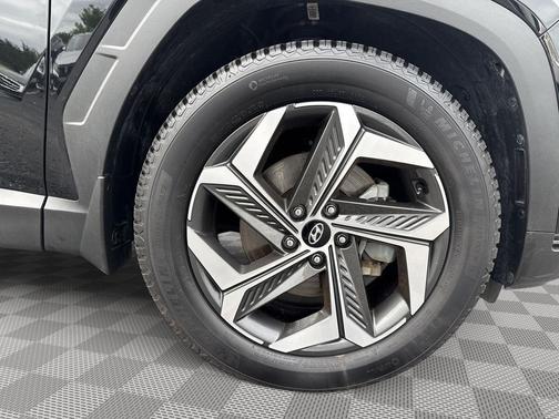 Phantom Black 2023 Hyundai TUCSON Limited