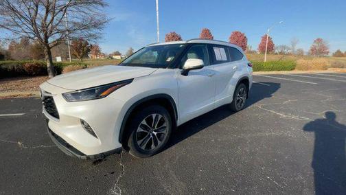 2022 Toyota Highlander XLE