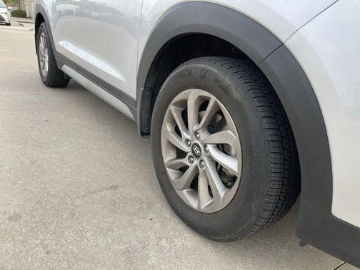 2017 Hyundai TUCSON SE Plus