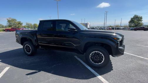 2025 Toyota Tacoma TRD Off Road