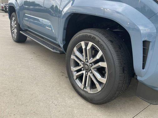 2025 Toyota 4Runner TRD Off Road