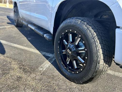 2017 Toyota Tundra Platinum