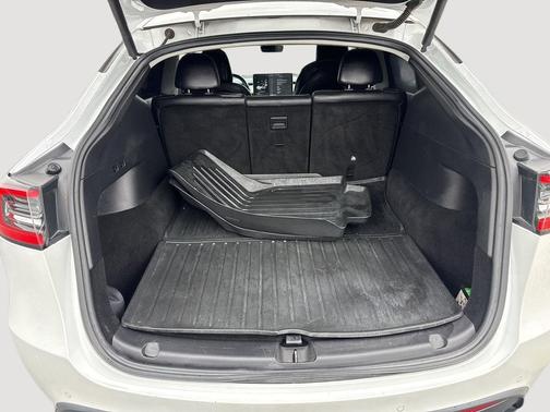 Pearl White Multi-Coat 2021 Tesla Model Y Long Range Dual Motor All-Wheel Drive