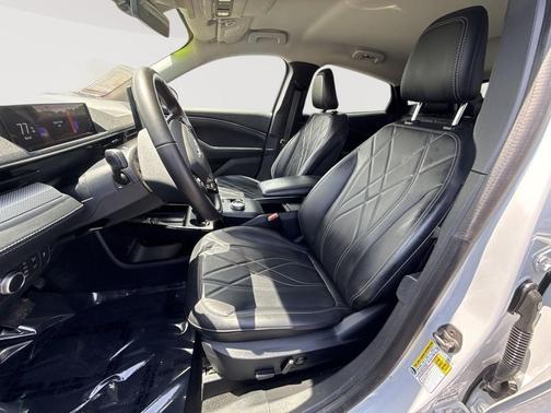 SPACE WHITE METALLIC 2021 Ford Mustang Mach-E Select