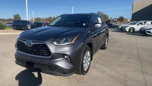 2021 Toyota Highlander Hybrid Limited
