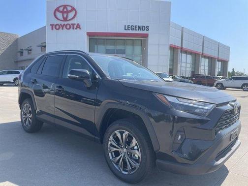 2025 Toyota RAV4 Hybrid XLE Premium