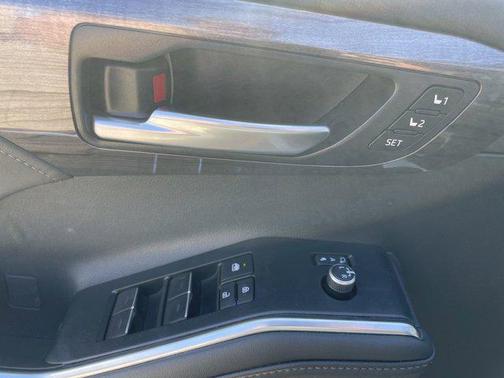2023 Toyota Highlander Hybrid Limited