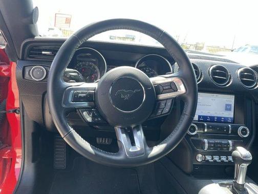 2021 Ford Mustang EcoBoost