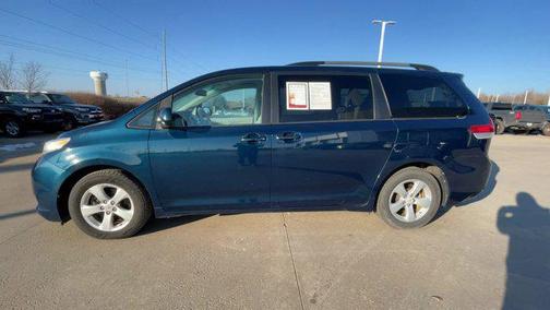2011 Toyota Sienna LE