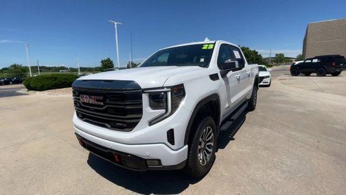 2023 GMC Sierra 1500 AT4