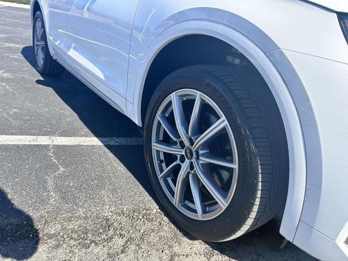 2023 Audi SQ5 3.0T Premium Plus