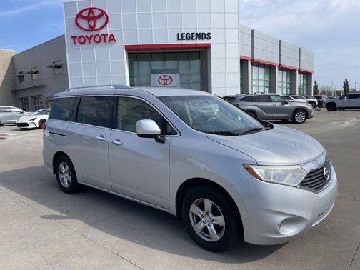 2016 Nissan Quest SV