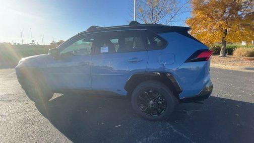 2025 Toyota RAV4 Hybrid SE