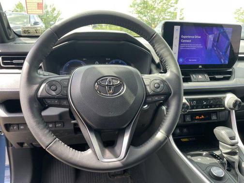 2024 Toyota RAV4 Hybrid SE