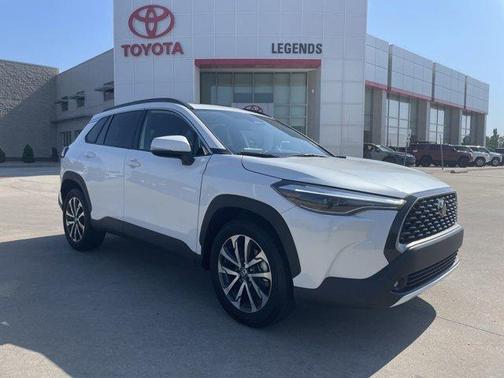 2024 Toyota Corolla Cross XLE