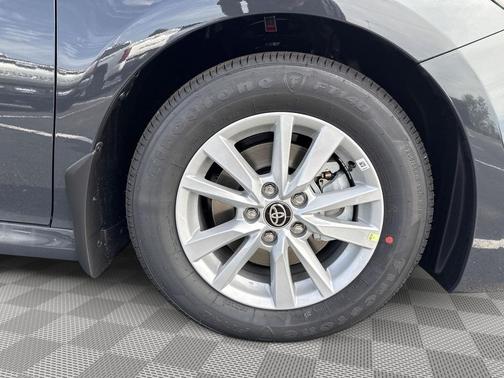 Underground 2026 Toyota Camry LE