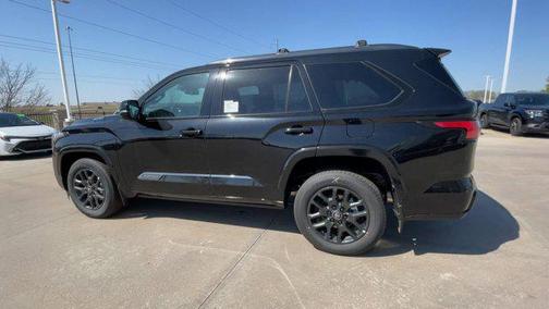 2025 Toyota Sequoia Platinum