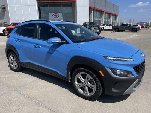2022 Hyundai KONA SEL