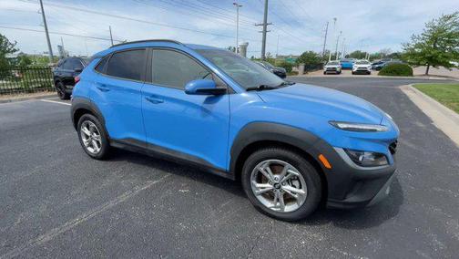 2022 Hyundai KONA SEL