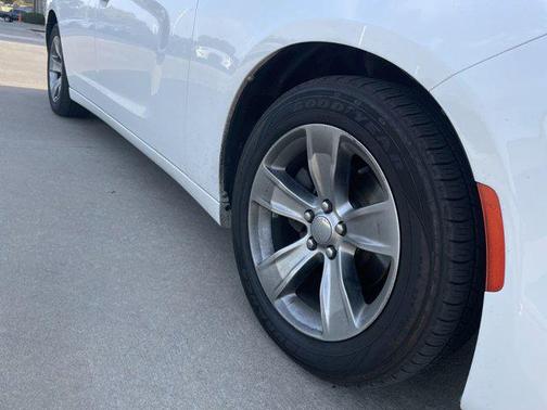 2015 Dodge Charger SXT