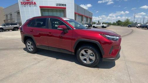 2025 Toyota RAV4 Hybrid LE