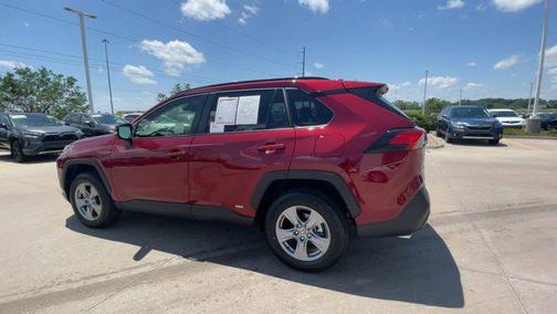2025 Toyota RAV4 Hybrid LE