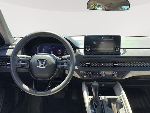 Platinum White Pearl 2023 Honda Accord EX