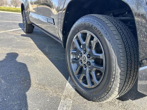 2024 Toyota Tundra Platinum
