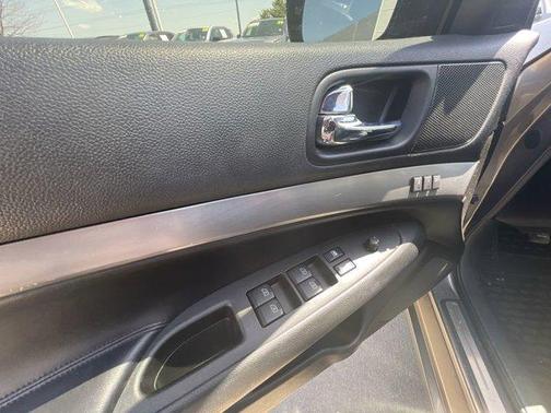 2011 INFINITI G37x Base