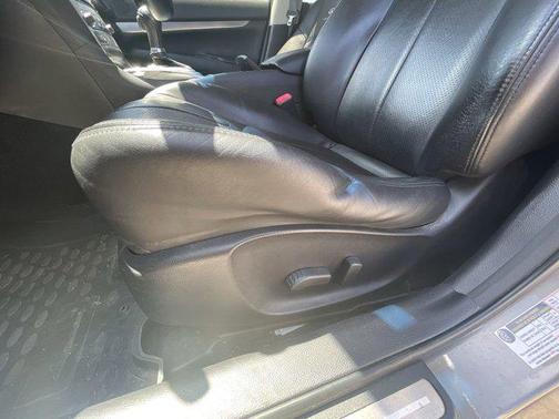 2011 INFINITI G37x Base