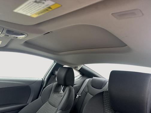 2011 Hyundai Genesis Coupe 2.0T Premium